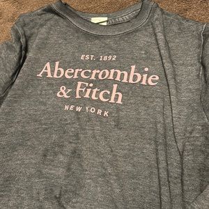Abercrombie and fitch half fitted sweater